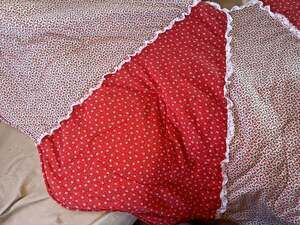 Vintage Handmade Christmas Tree Skirt Quilted Calico Floral Patchwork with Lace